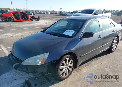 2007 Honda Accord 3.0 Ex z USA, uszkodzony, nr VIN 1HGCM66557A027644